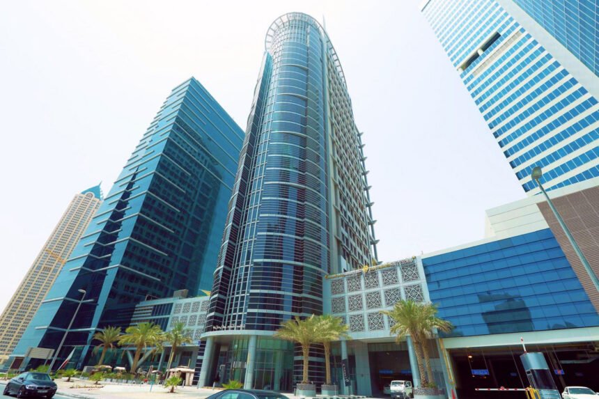 Silver Tower by Tameer Holdings
